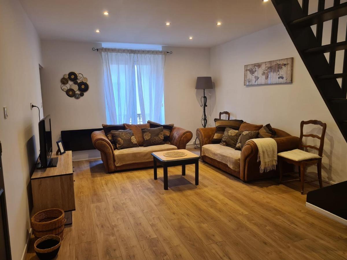 Magnifique appartement avec terrasse Besseges Extérieur photo