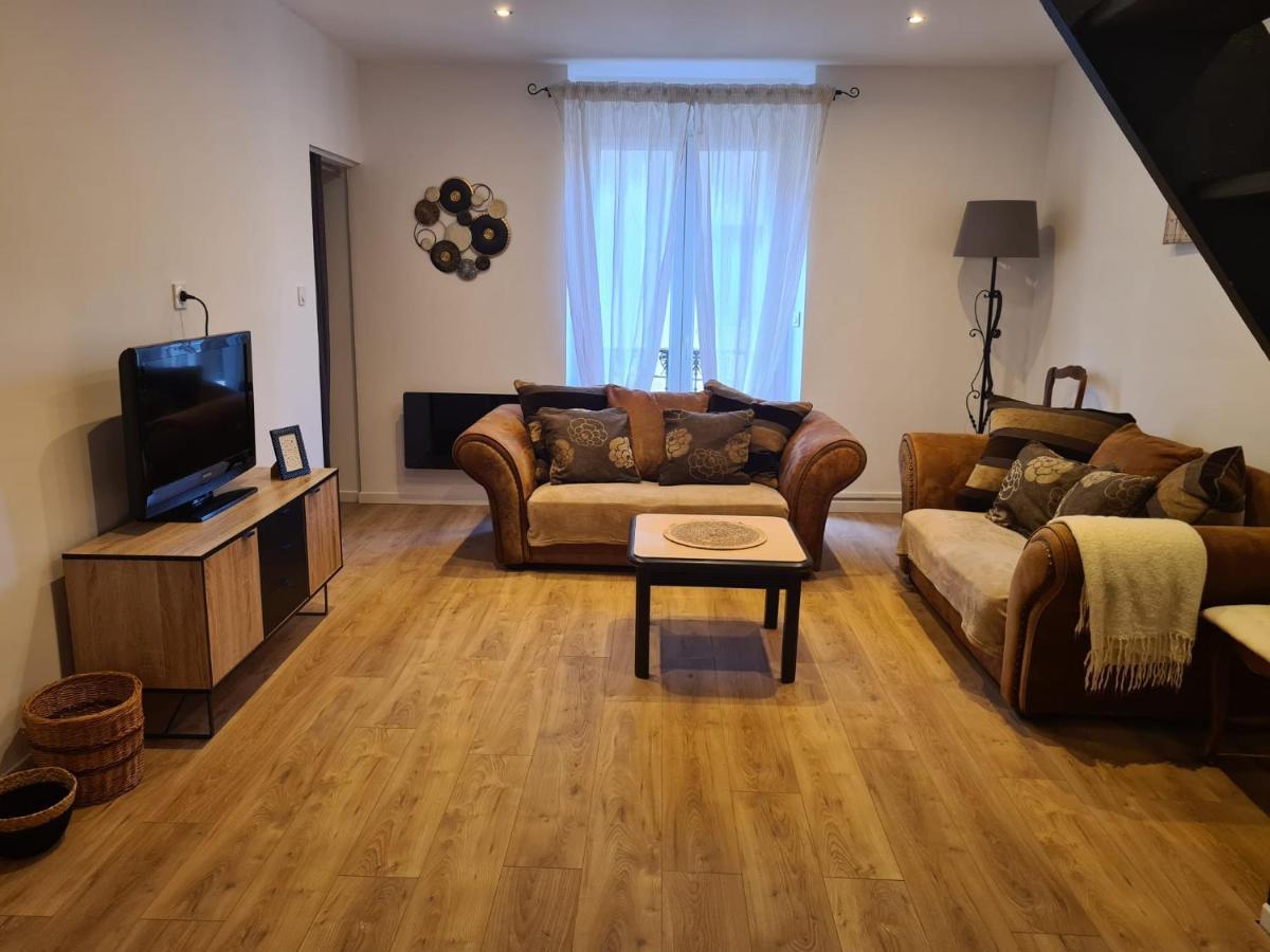 Magnifique appartement avec terrasse Besseges Extérieur photo